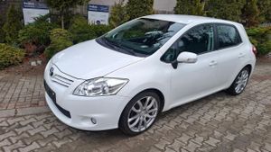 Toyota Auris I 2011