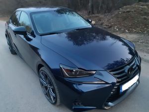 Lexus IS III 300h Comfort 2017