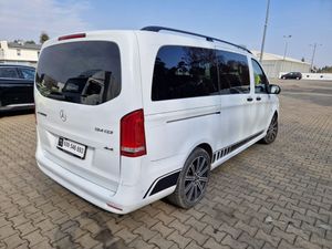 Mercedes-Benz V II 300 d 4-Matic 9G-Tronic (d³ugi) 2021