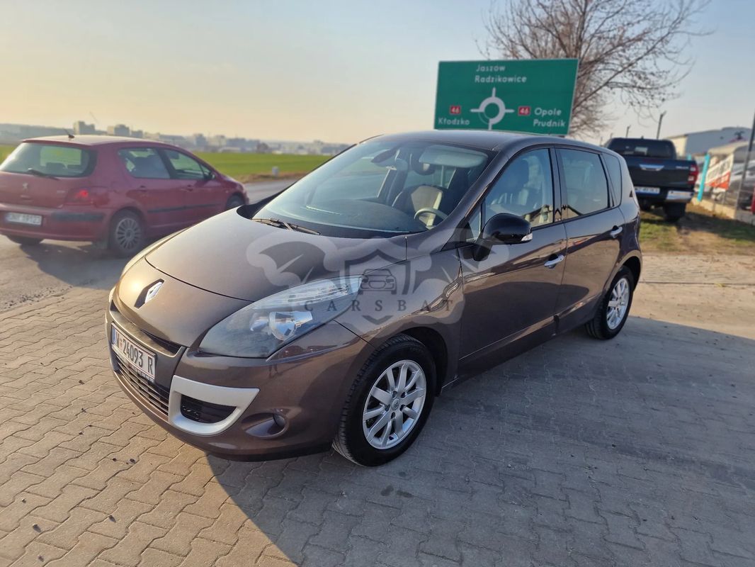 Renault Scenic III 1.9 dCi Confort Privilege 2011