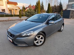 Volvo V40 II D2 2015