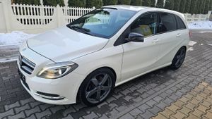 Mercedes-Benz B W246 220 d 7G-DCT AMG Line 2015