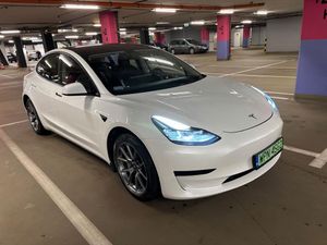 Tesla Model 3 Standard Range Plus 2021