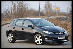 Toyota Auris II 1.8 HSD Luna 2013