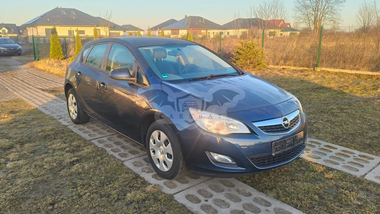 Opel Astra J 1.4 EcoFLEX Design Edition 2011