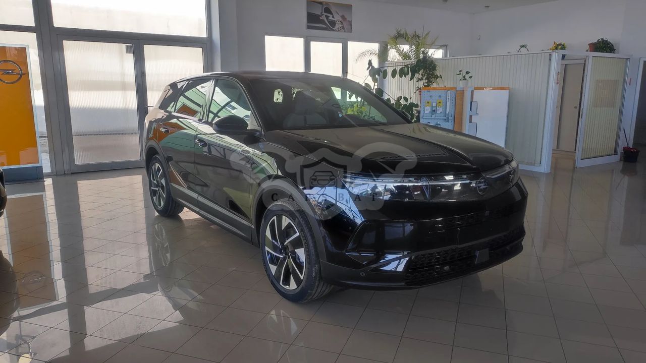 Opel Grandland 1.2 T mHEV GS S&S eDTC6 2026