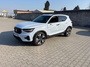 Volvo XC40 2024