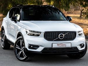 Volvo XC40 D4 AWD R-Design 2019