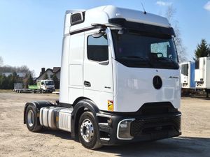 Mercedes-Benz Actros 2025