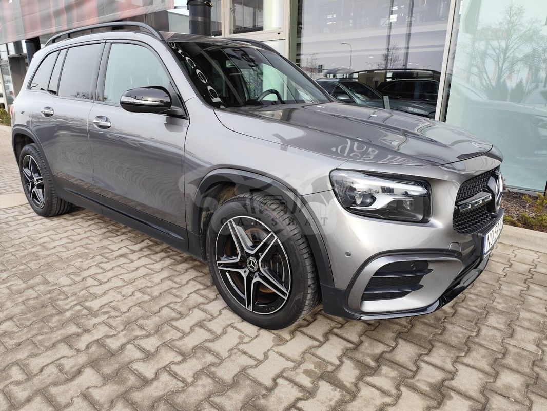 Mercedes-Benz GLB 2024