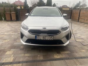 Kia Ceed III 1.6 GDI PHEV Business Line DCT 2021