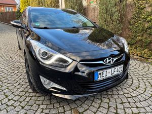 Hyundai i40 i40cw 1.7 CRDi Automatik Fifa World Cup Edition 2012