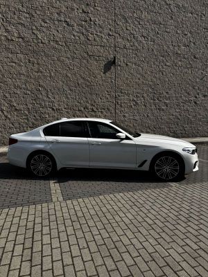 BMW 5 Series G30/G31 520d xDrive M Sport sport 2018