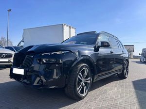BMW X7 G07 M60i xDrive 2023