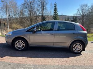 Fiat Punto Actual 1.4 8V Estiva Blue&Me 2010