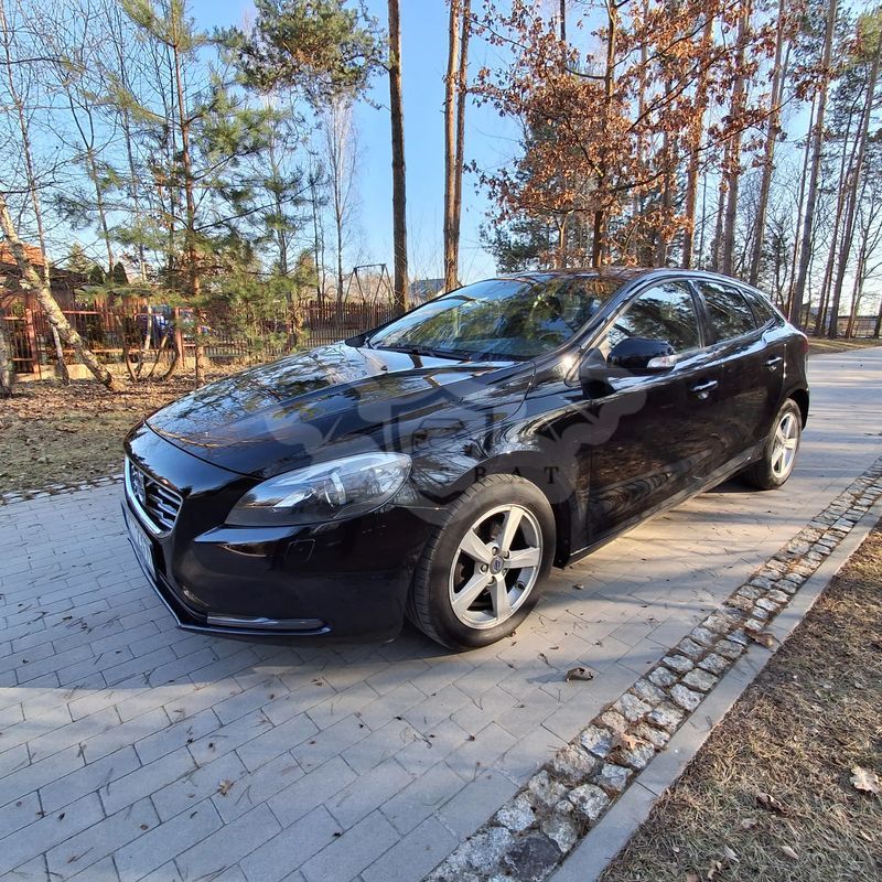 Volvo V40 II 2013