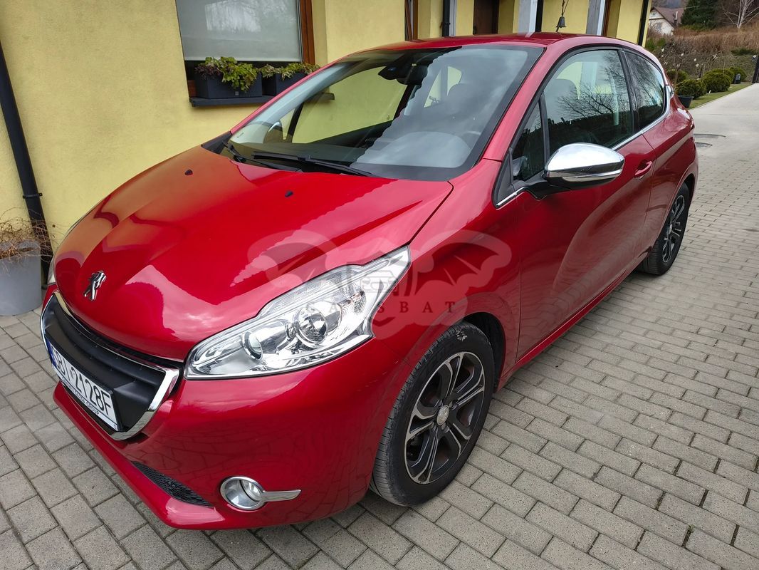 Peugeot 208 I PureTech 82 Allure 2014