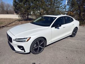 Volvo S60 III T5 Geartronic RDesign 2022