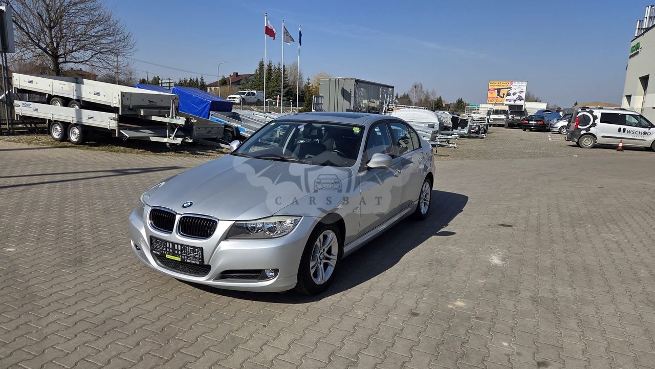 BMW 3 Series E90/E91/E92/E93 318i Edition Exclusive 2011