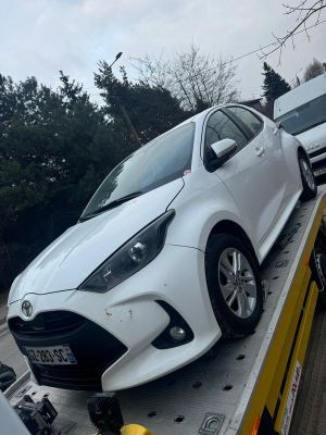Toyota Yaris IV Hybrid 1.5 Comfort 2024