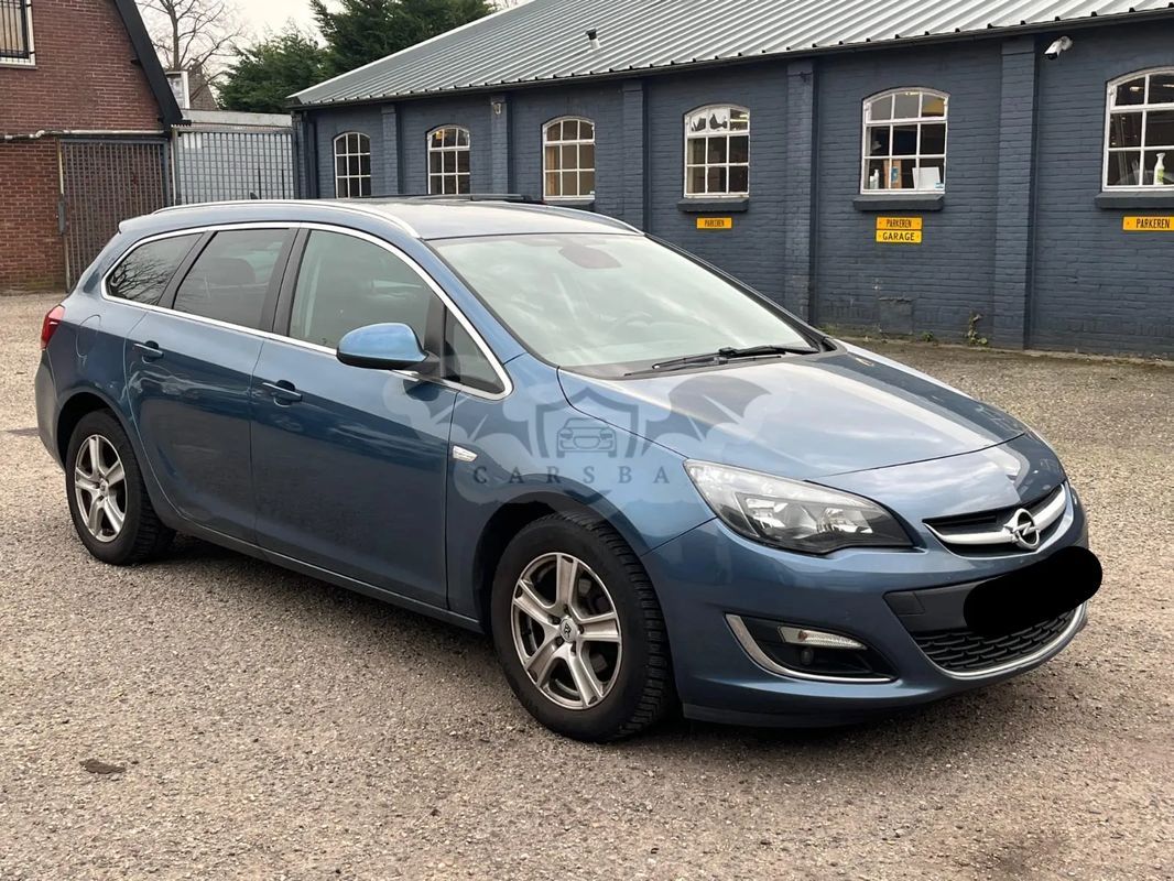Opel Astra J 2013
