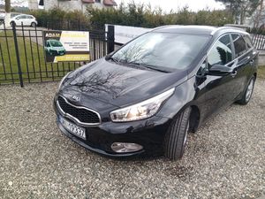 Kia Ceed II 1.6 CRDi 128 ISG Fifa World Cup Edition 2013