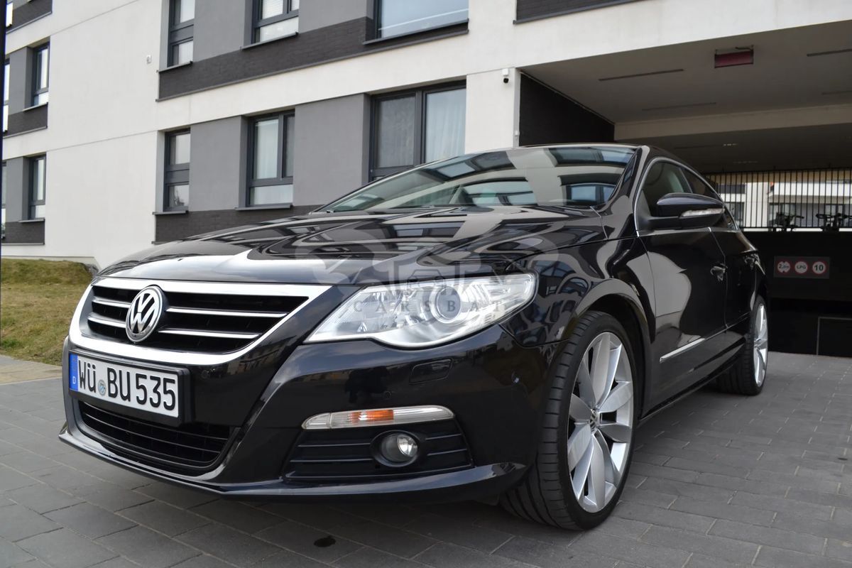 Volkswagen Passat CC 2011
