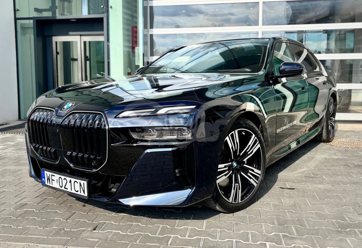 BMW 7 Series G70 740d xDrive mHEV M Sport sport 2025