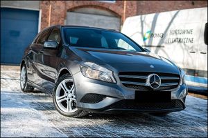 Mercedes-Benz A W176 180 (BlueEFFICIENCY) Urban 2015