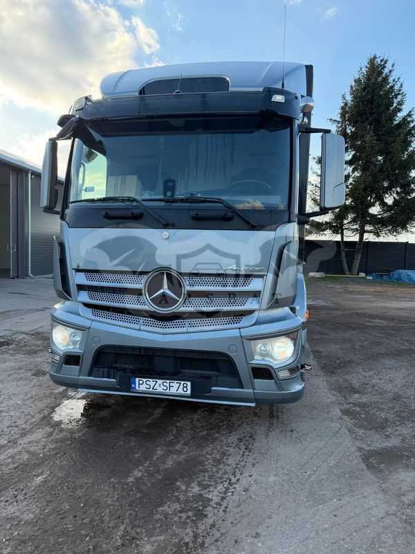 Mercedes-Benz Antos 2012