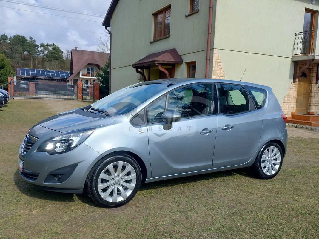Opel Meriva II 1.4 T Cosmo 2011
