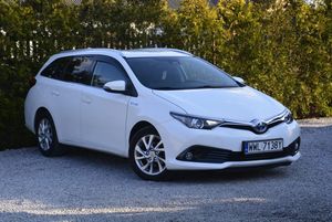 Toyota Auris II Hybrid 135 Premium 2017