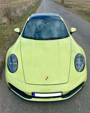 Porsche 911 992 2025