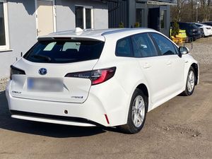 Toyota Corolla Seria E21 1.8 Hybrid Comfort 2021