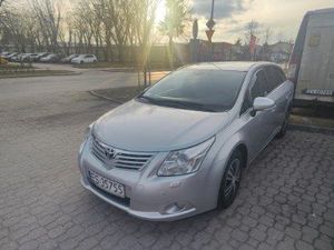 Toyota Avensis III 2.0 D-4D Sol 2011
