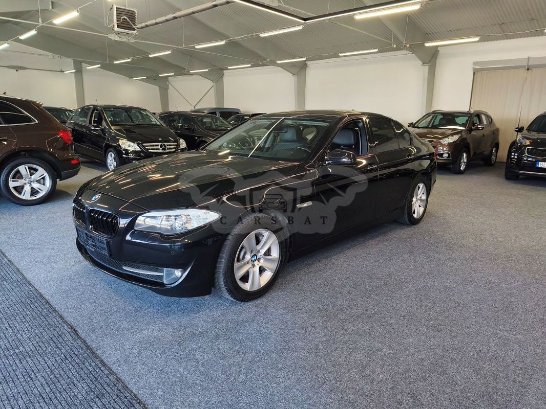 BMW 5 Series F10/F11 525d Sport-Aut 2010