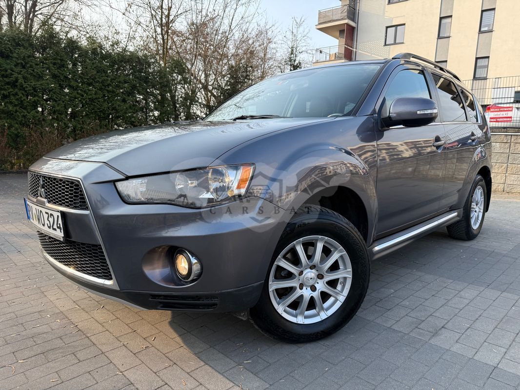 Mitsubishi Outlander II 2.0 2WD Invite 2011