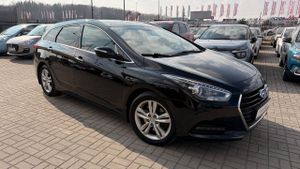 Hyundai i40 Kombi blue 1.7 CRDi DCT Premium 2016