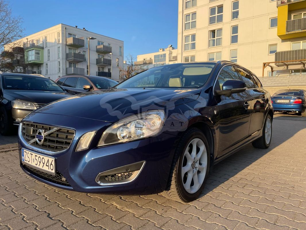 Volvo V60 I 2011