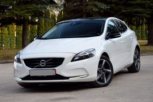 Volvo V40 II D3 Geartronic Summum 2013