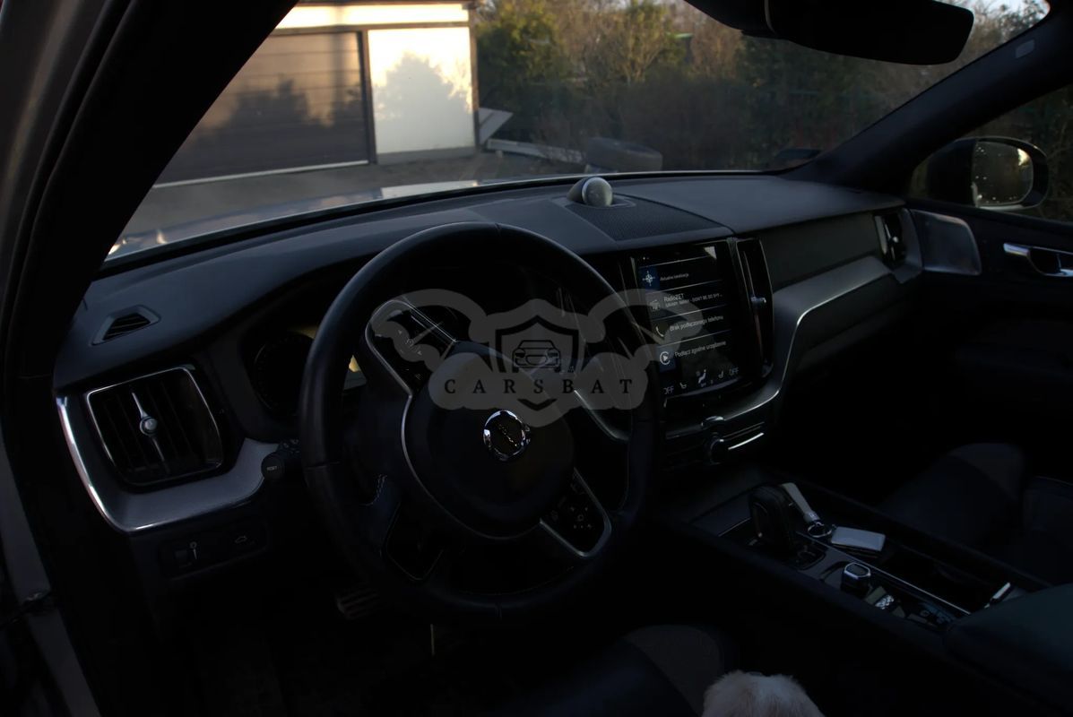 Volvo XC60 II B5 B AWD R-Design 2020