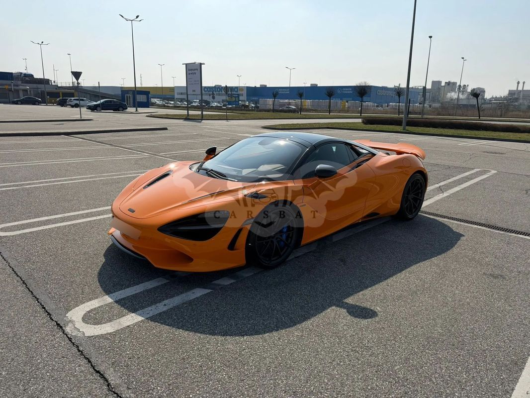 McLaren 750S 2025