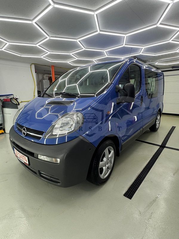 Opel Vivaro 2004