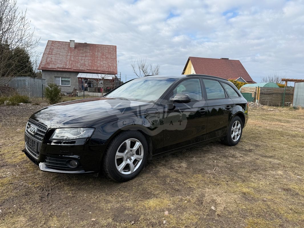 Audi A4 B8 2.0 TDI DPF multitronic Ambiente 2011