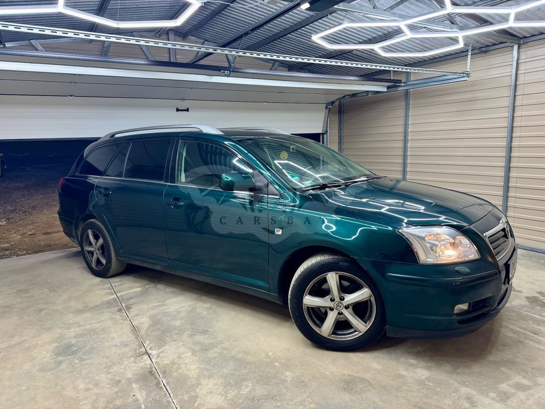 Toyota Avensis II 1.8 VVT-i Combi 2004