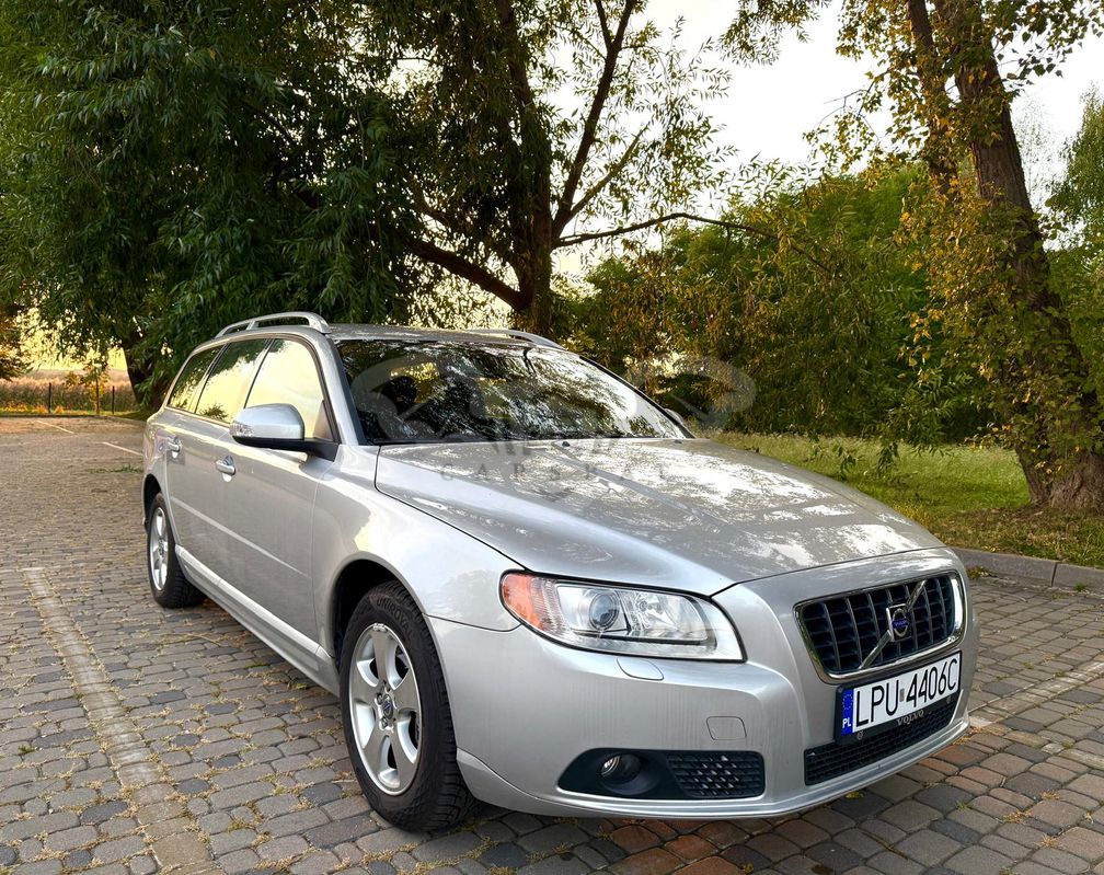 Volvo V70 III 2.0D Momentum 2009