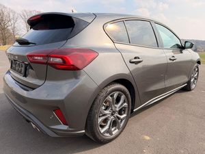 Ford Focus Mk4 1.0 EcoBoost Hybrid ST-LINE 2024