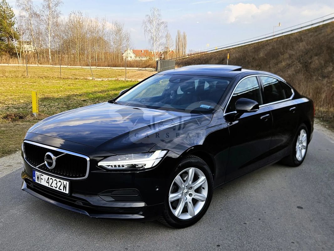 Volvo S90 D4 Momentum 2017