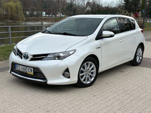 Toyota Auris II 1.8 HSD Luna 2015