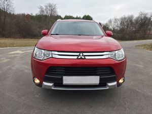 Mitsubishi Outlander III 2.2 DI-D 4WD Plus 2015